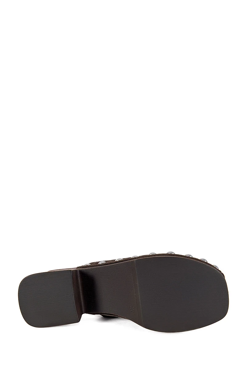 AZALEA WANG Women's Walinda Chocolate Studded Clogs