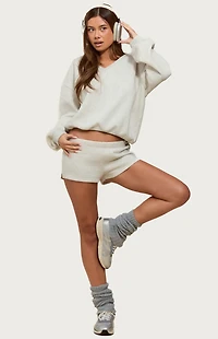Edikted Bronte v Neck Sweatshirt