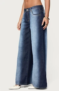 Edikted Ema Bleach Washed Low Rise Jeans