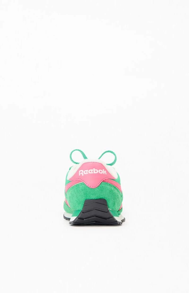 Reebok Women's Green Classic AZ Waffle Knit Sneakers
