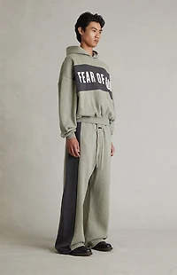 Fear of God ESSENTIALS Seal Paneled Lounge Baggy Sweatpants