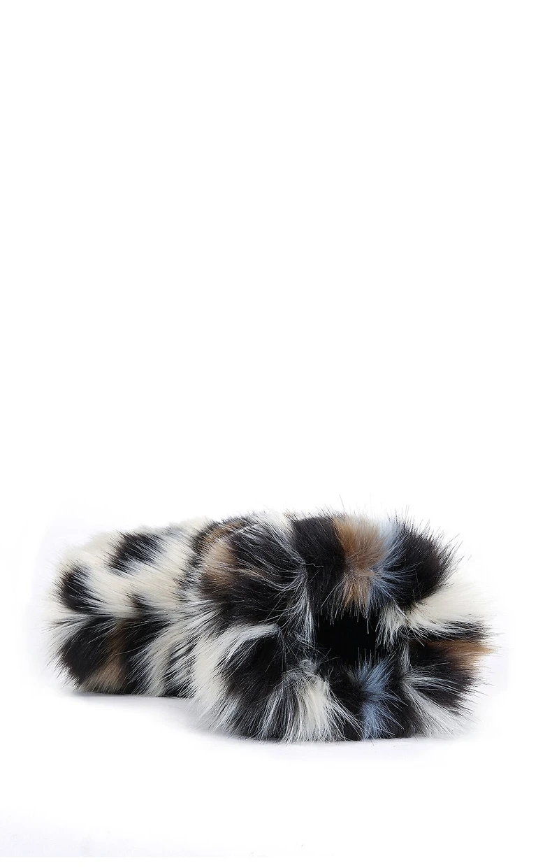 AZALEA WANG Women's Albert Leopard Faux Fur Boots