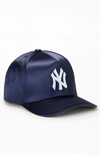 Mitchell & Ness Yankees City Lights Satin Snapback Hat