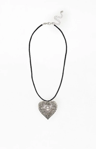 LA Hearts Cleo Heart Pendant Rope Necklace
