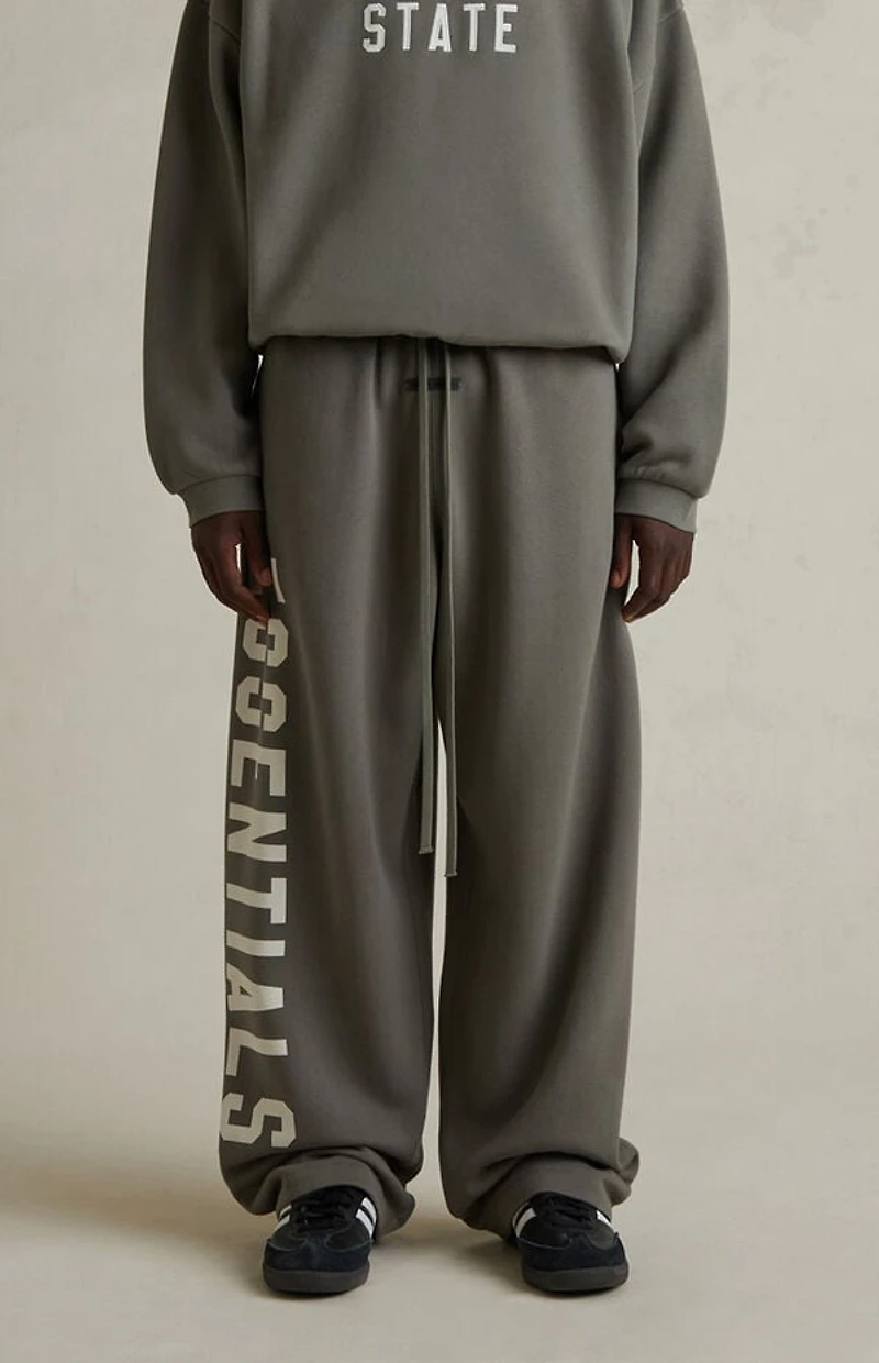 Fear of God ESSENTIALS Moss Lounge Fleece Baggy Sweatpants