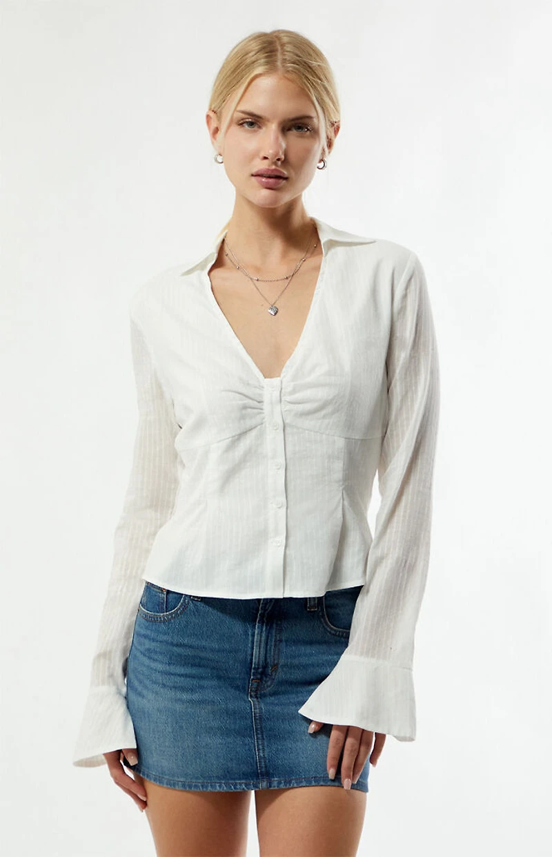 Your Favorite Long Sleeve Button Down Fitted Top