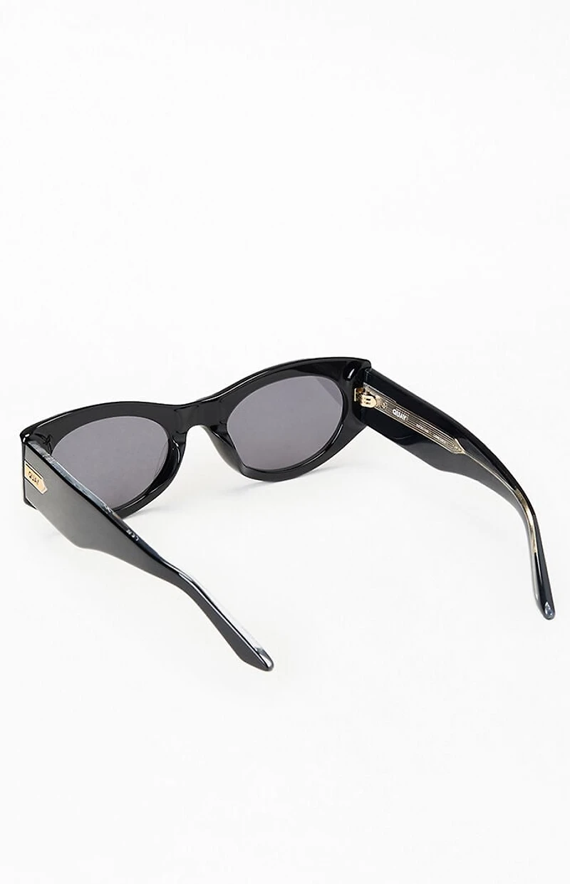 Quay So What Oval Sunglasses