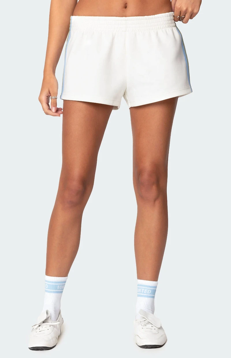 Edikted Izzie Side Stripe Shorts