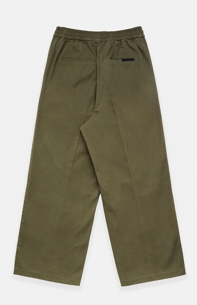 Fear of God ESSENTIALS Moss Pleated Drawstring Pants