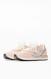 Reebok Women's Cream Nylon 89 Sneakers