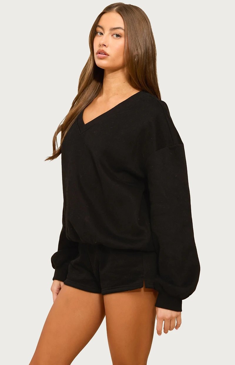 Edikted Bronte v Neck Sweatshirt