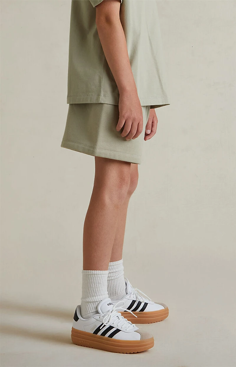 Fear of God ESSENTIALS Kids Abbey Stone Fleece Soccer Sweat Shorts