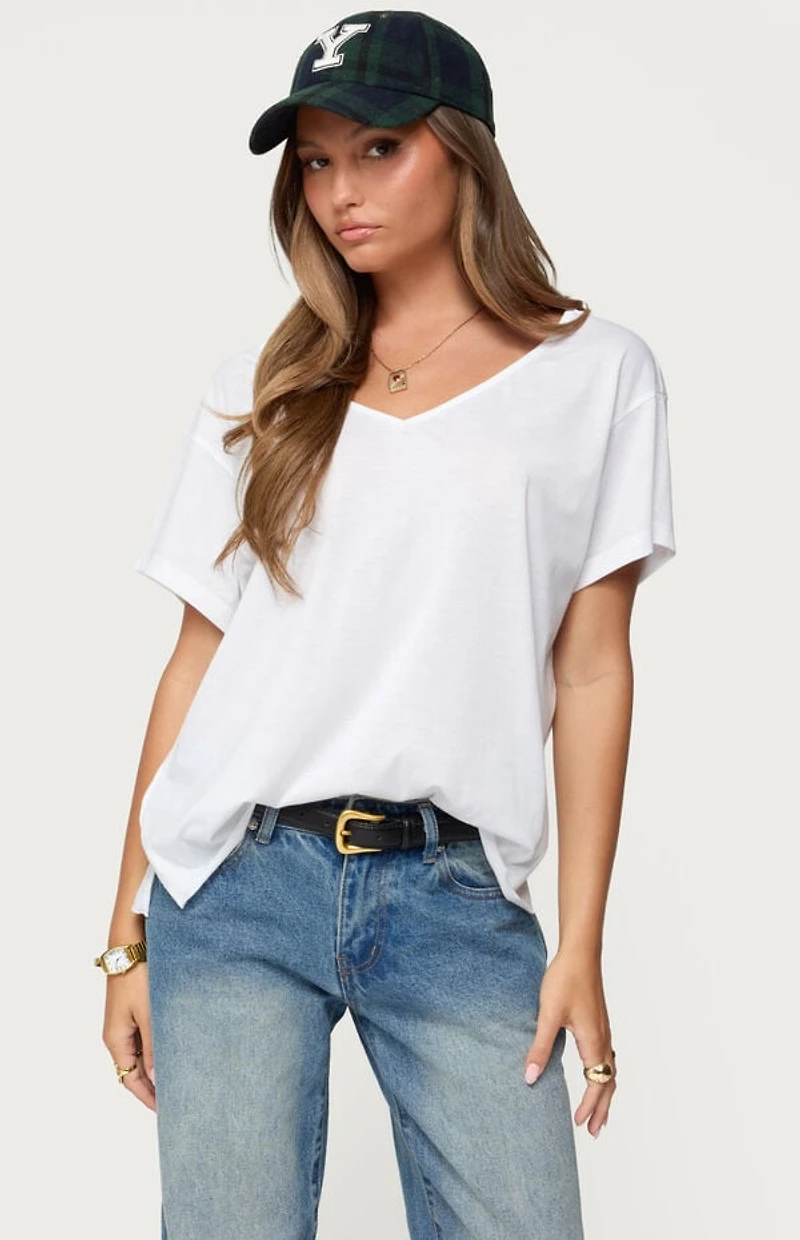 Edikted Sonora Oversized v Neck T-Shirt
