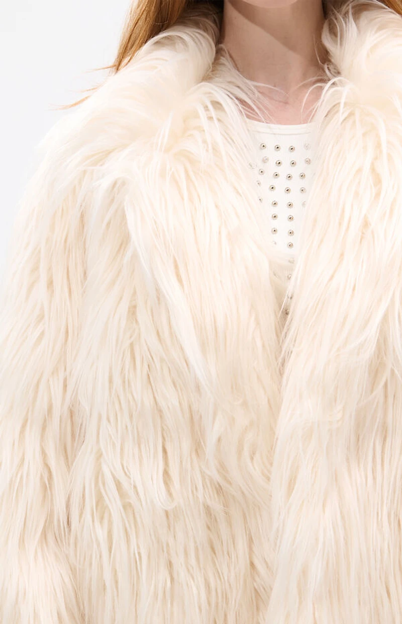 AZALEA WANG Breckenridge Cream Faux Fur Coat