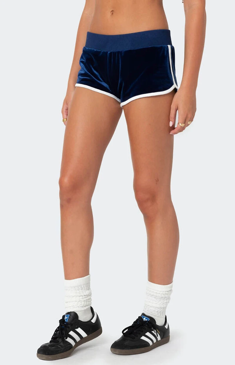 Edikted 08 Velour Shorts