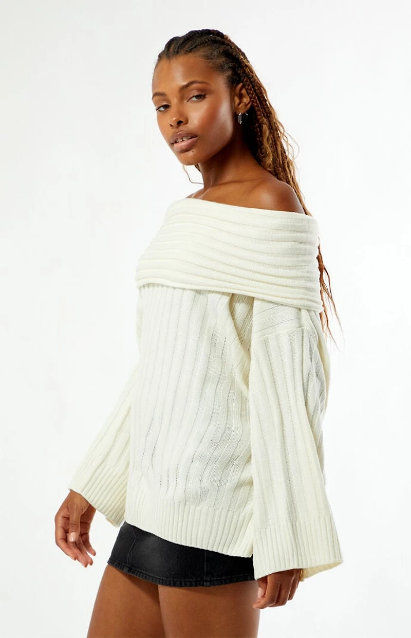 WEWOREWHAT Off-The-Shoulder Oversized Sweater