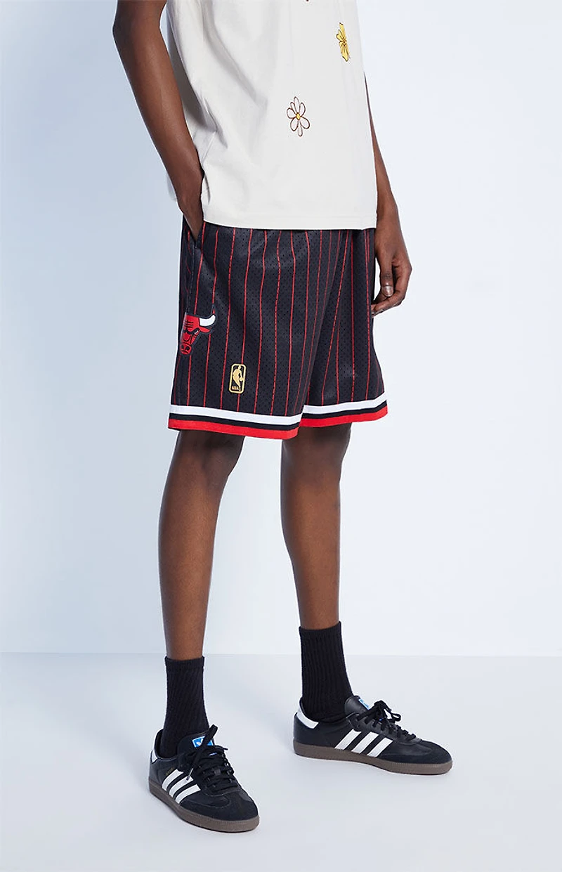 Mitchell & Ness Bulls Swingman Shorts