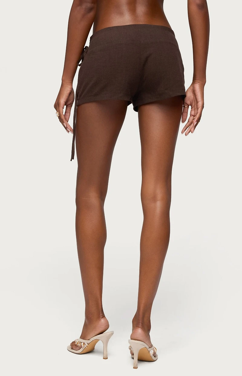 Edikted Vikkie Beaded Belt Shorts