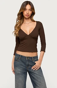 Edikted Cassisy Quarter Sleeve Wide V Neck Top