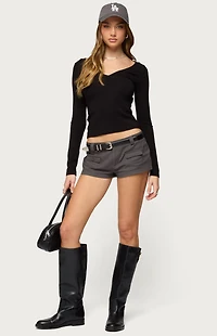 Edikted Larna V Neck Ribbed T-Shirt