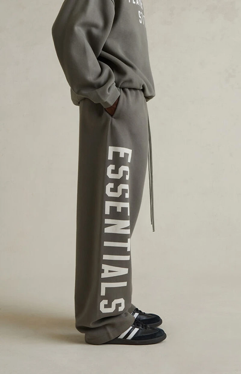 Fear of God ESSENTIALS Moss Lounge Fleece Baggy Sweatpants