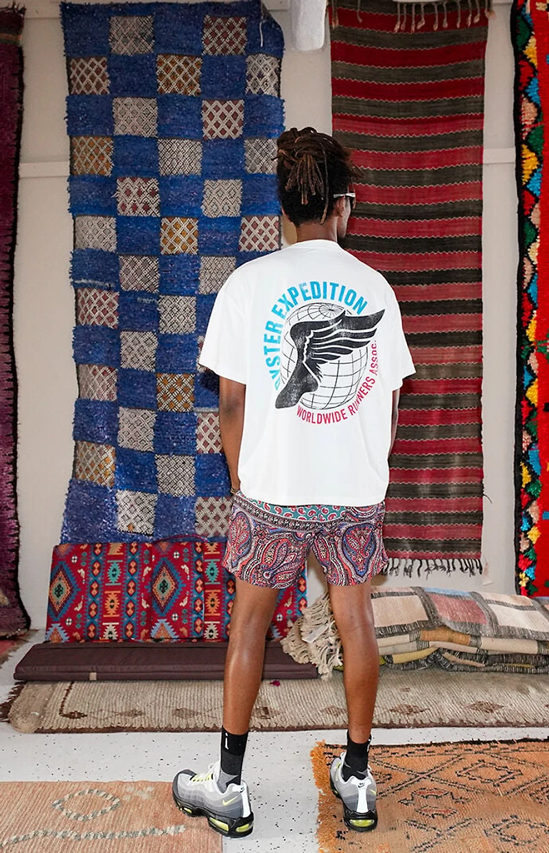 OYSTER EXPEDITION Worldwide Runners Assoc. T-Shirt