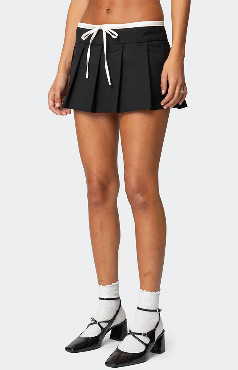 Edikted Contrast Drawstring Pleated Mini Skort