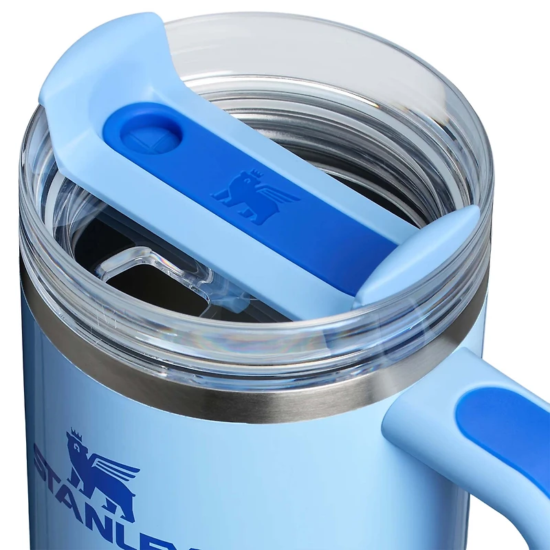 The 30oz Quencher H2.0 Flowstate™ Tumbler in Cornflower Gloss