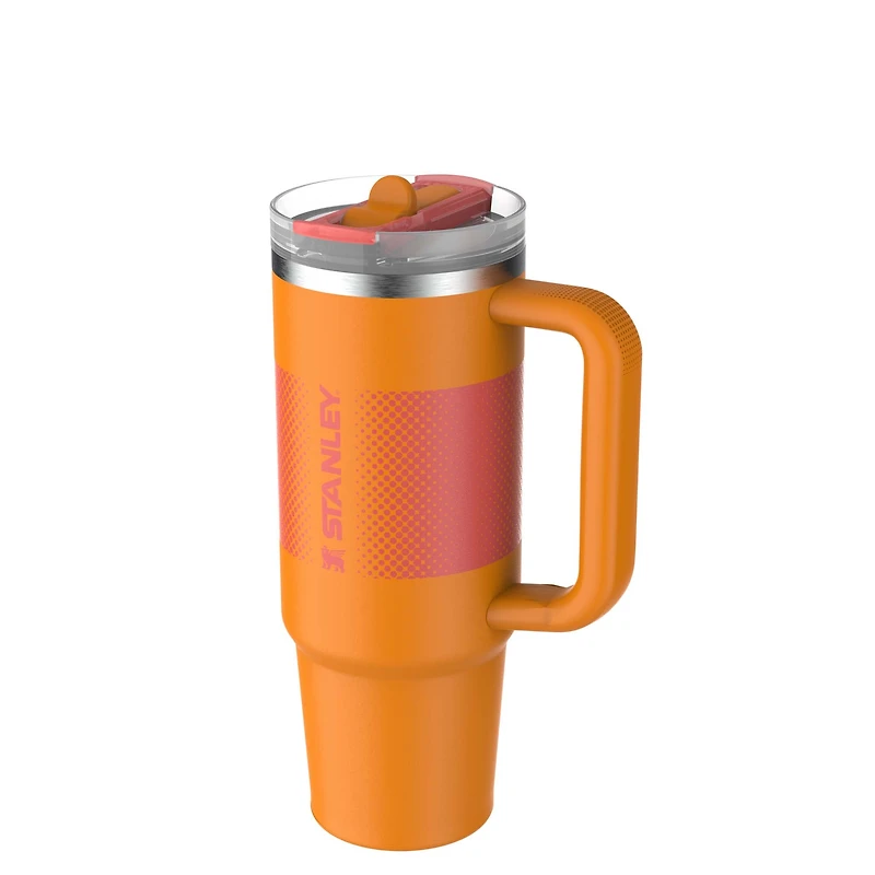 The 30oz Quencher ProTour Flip Straw in Goldenrod Fade