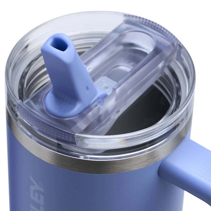 The 30oz Quencher ProTour Flip Straw in Hydrangea