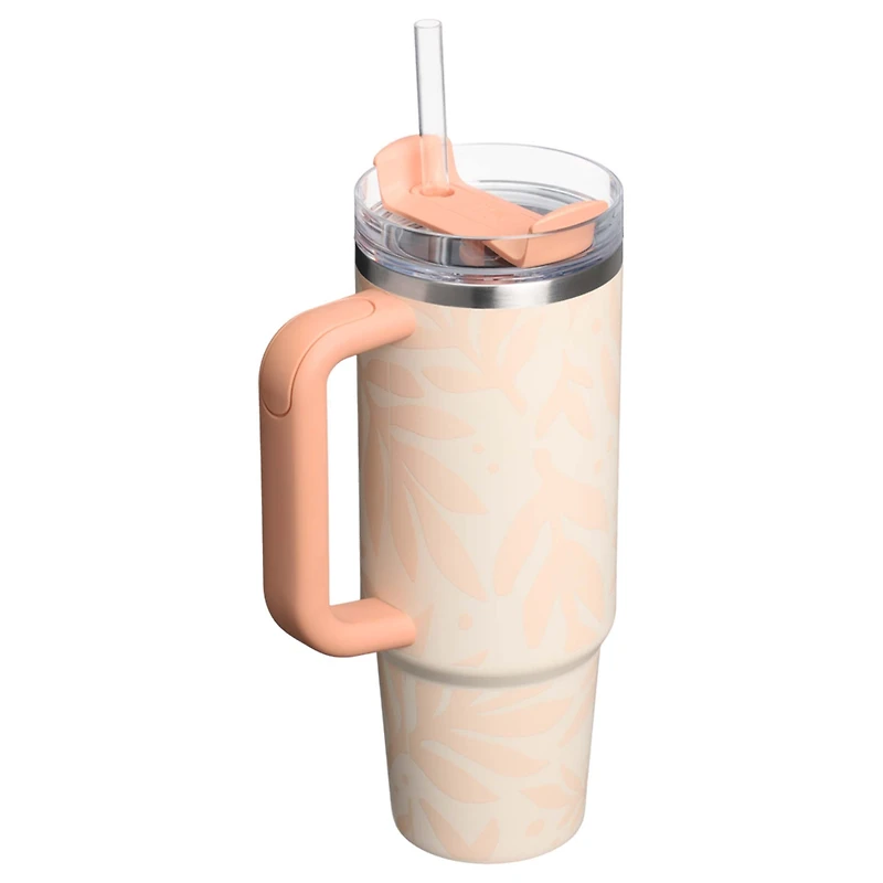 The 30oz Quencher H2.0 Flowstate Tumbler in Apricot Palms