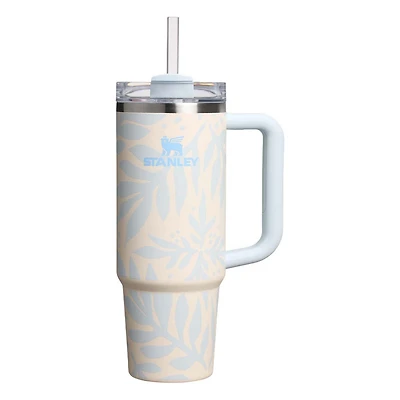 The 30oz Quencher H2.0 Flowstate Tumbler in Ocean Palms