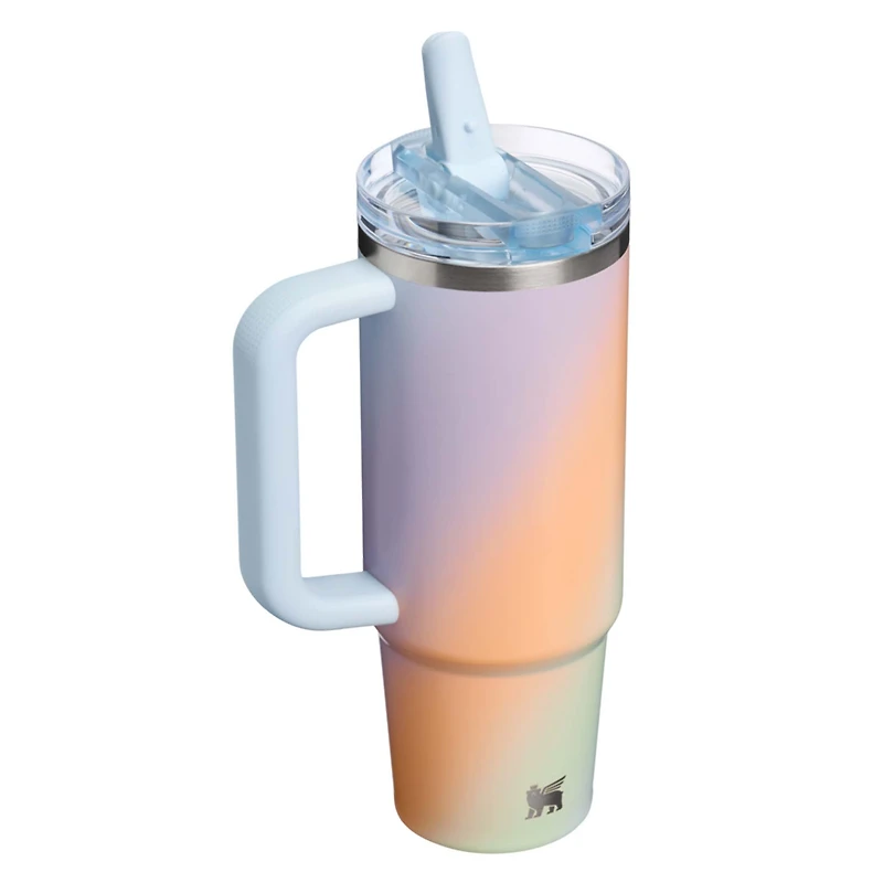 The 30oz Quencher ProTour Flip Straw in Sunrise Spiral