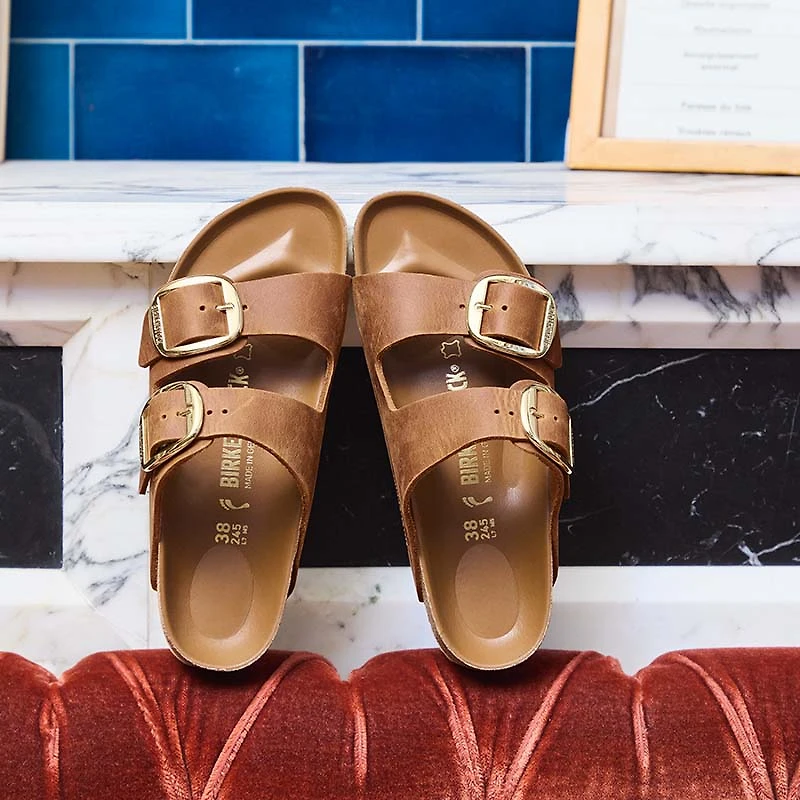 Women's Arizona Oiled Leather Big Buckle Sandals Cognac