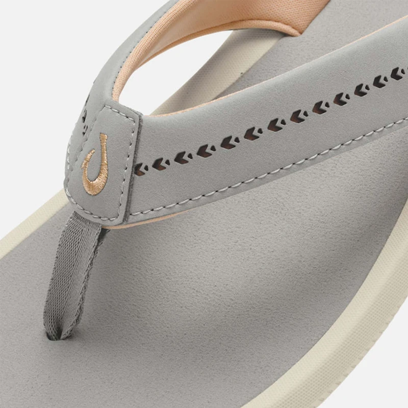 Women's Ulele Sandals Ash