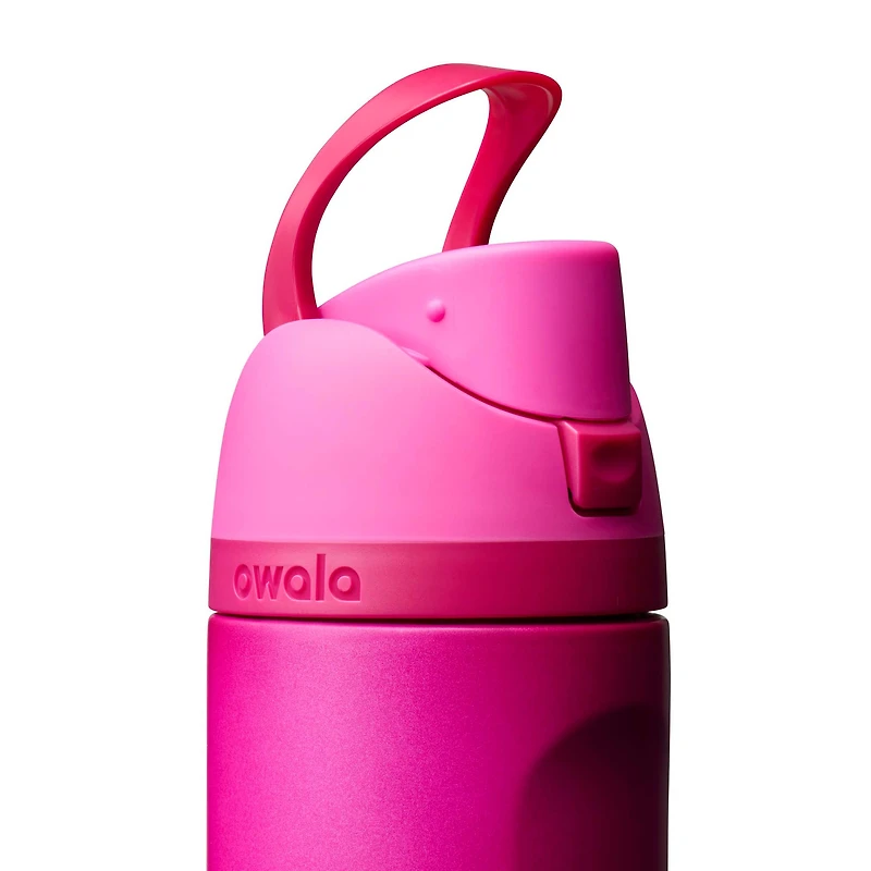 FreeSip® 24oz Stainless Steel Water Bottle in Read My Lips