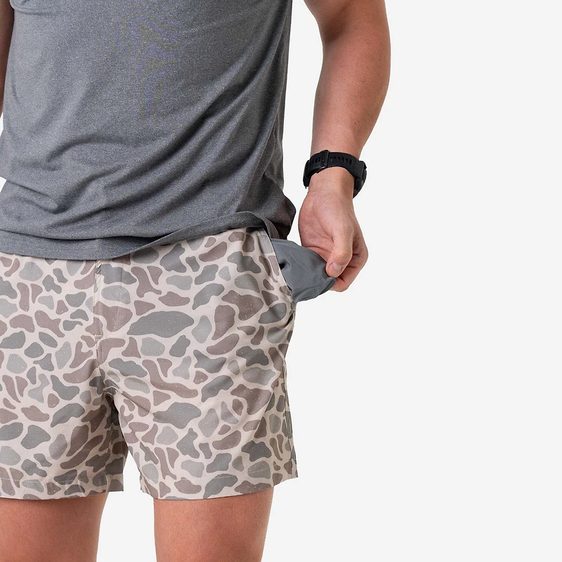 Everyday Shorts Classic Deer Camo
