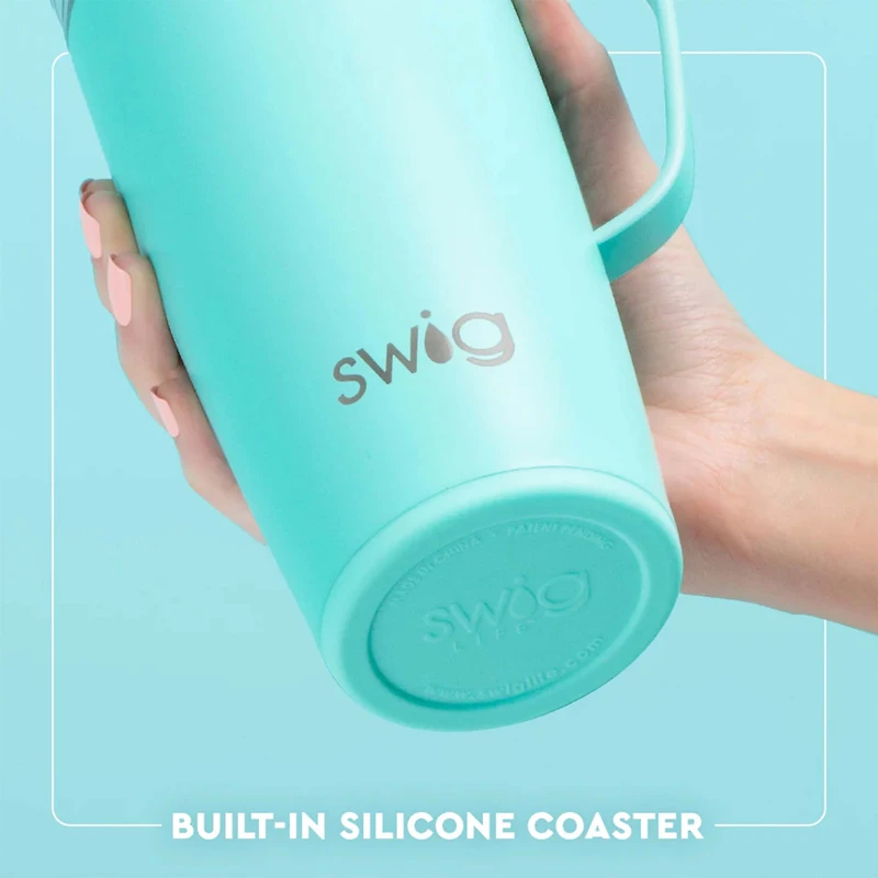 22oz Travel Mug in Blushing Camo