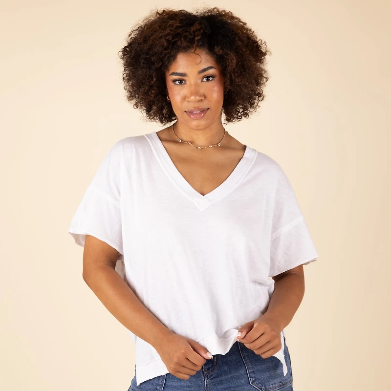Short Sleeve Raw Edge V-Neck Top