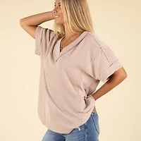 Ribbed V-Neck Short Sleeve Knit Top