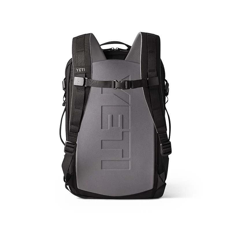 Crossroads® 22L Backpack in Black