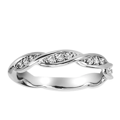 Ring with Cubic Zirconia in Sterling Silver
