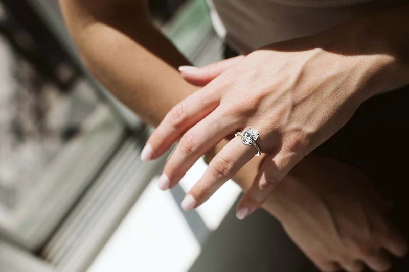 Oval Solitaire Engagement Ring with Carat TW of Lab Created Diamonds in 14kt Yellow Gold