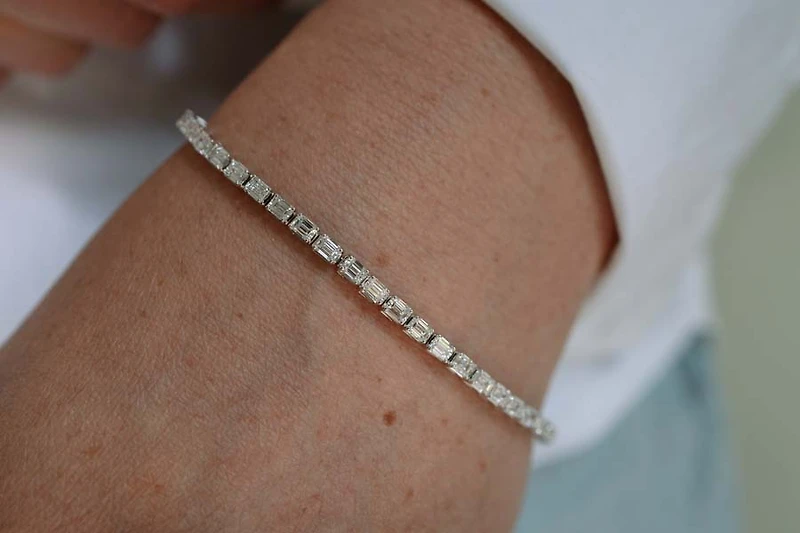 Emerald Cut Tennis Bracelet with 5.00 Carat TW of Lab Created Diamonds in 14kt White Gold
