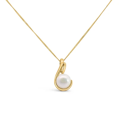 Pendant with 7MM Pearl in 10kt Yellow Gold with Chain