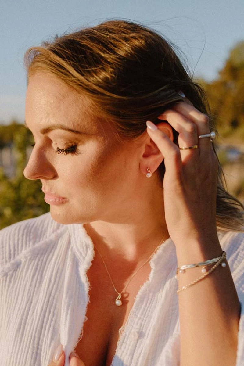 Earrings with 5MM Pearl in 10kt Yellow Gold