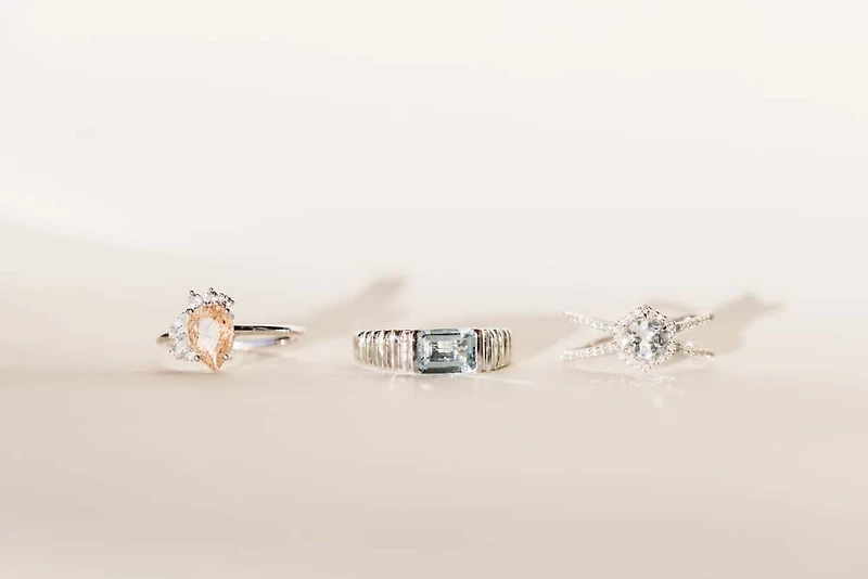 Ring with 8X6MM Emerald Cut Aquamarine in 14KT White Gold