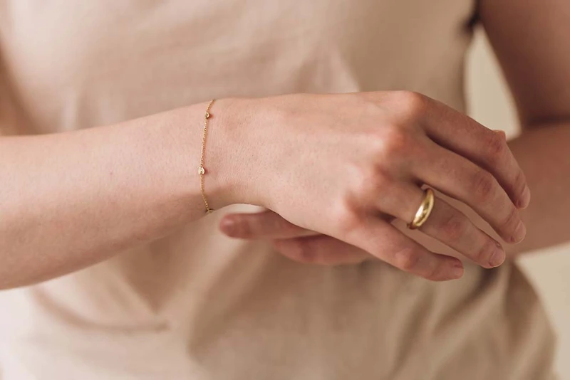 6.5″+0.75″ Station Heart Bracelet in 10kt Yellow Gold