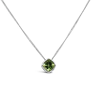 Bezel Pendant with 5mm Peridot in 10kt White Gold with Chain