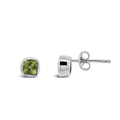 Bezel Earrings with 4mm Peridot in 10kt White Gold